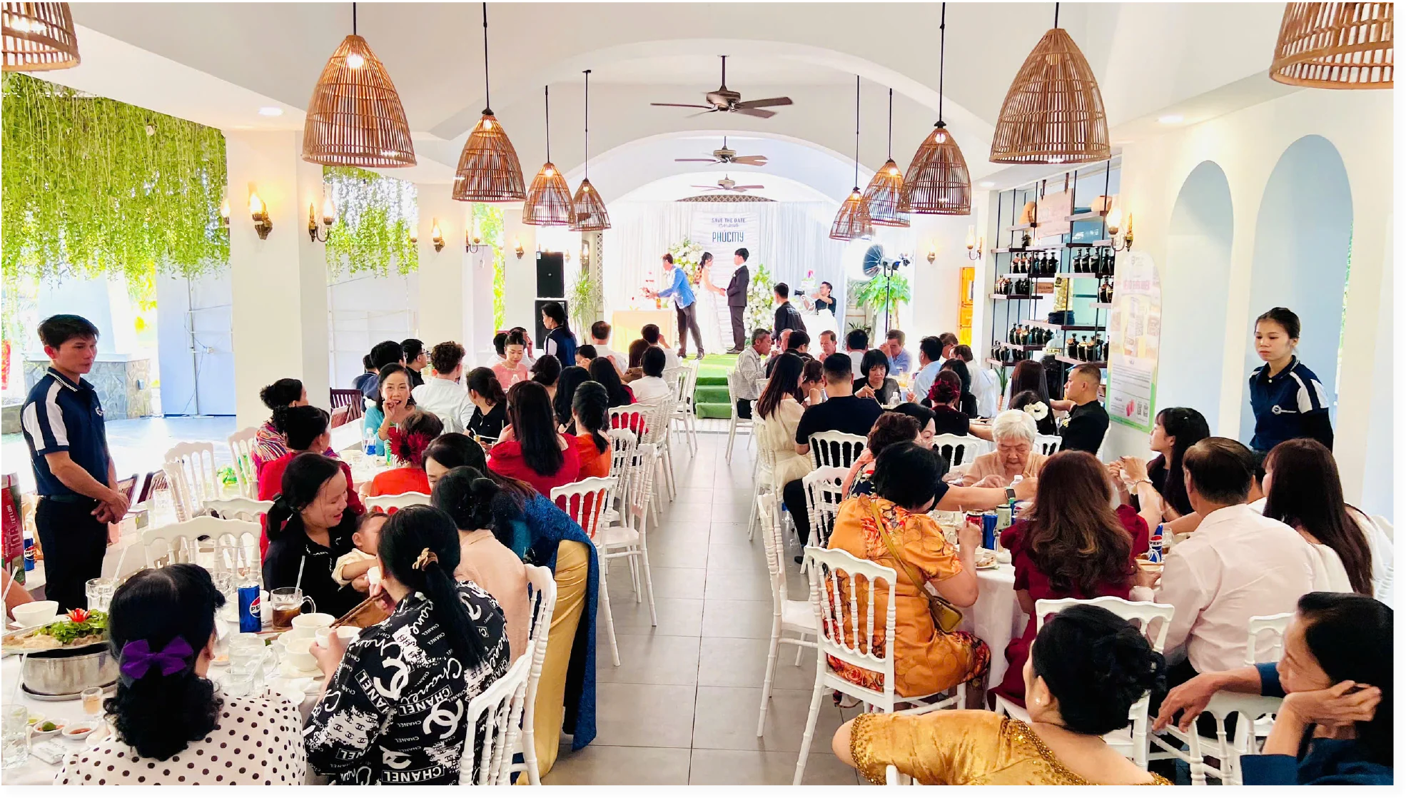 Hội trường hội nghị sang trọng mang phong cách Đông Dương